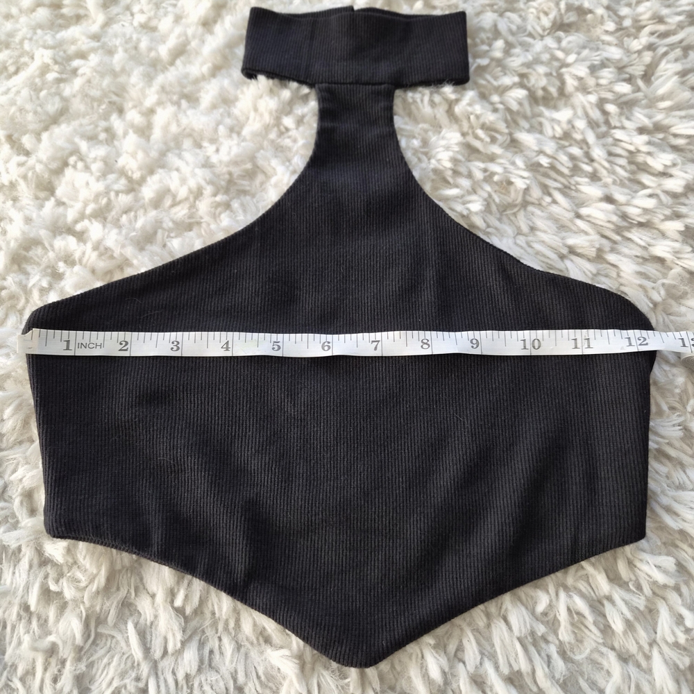 ☆5/$15☆Black Ribbed Halter Neck Crop Top with Collar | Size XS - Picture 3 of 13